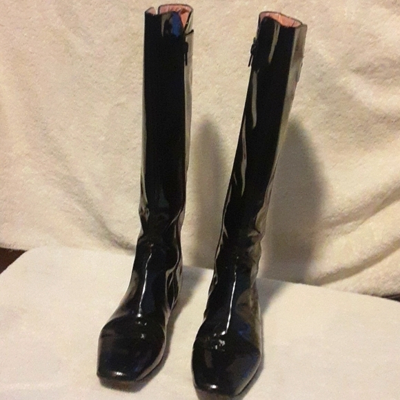 Boots - Picture 2 of 5